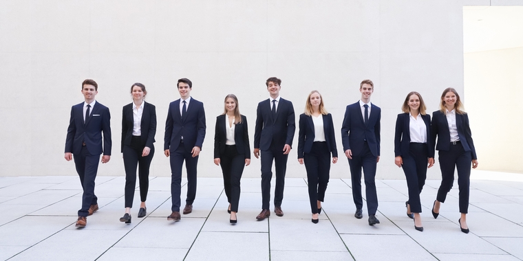 Universität Münster geht als bestes europäisches Team aus dem Vis East Moot hervor und gewinnt den Award des Best Oralist