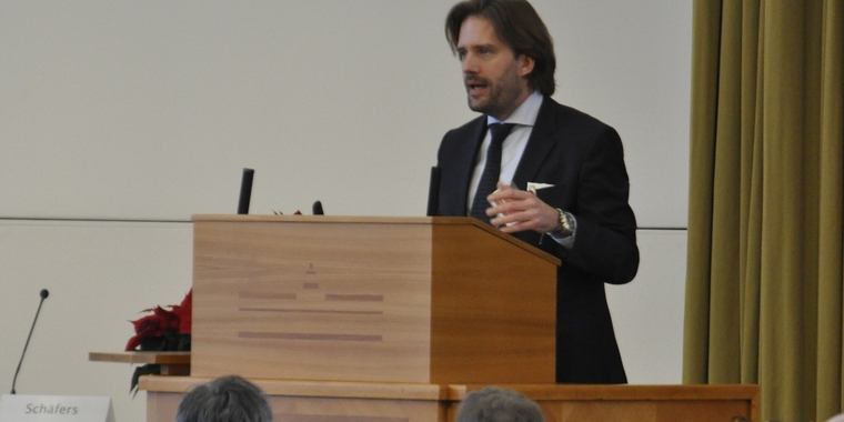 PD Dr. Dominik Schäfers, LL.M.